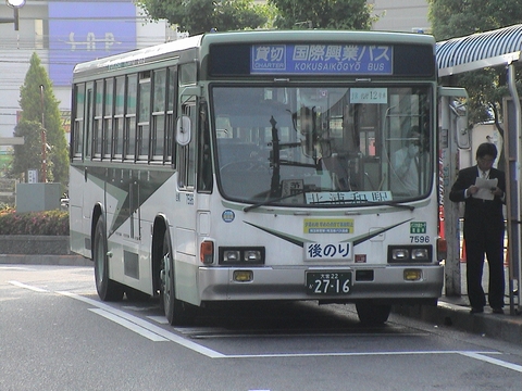 2004-05-30_bus12.JPG